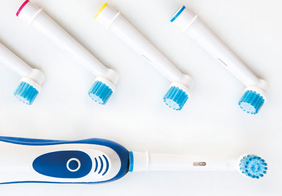 10174-6_Spring_Lifestyle_ElectricToothbrush_550x382.jpg