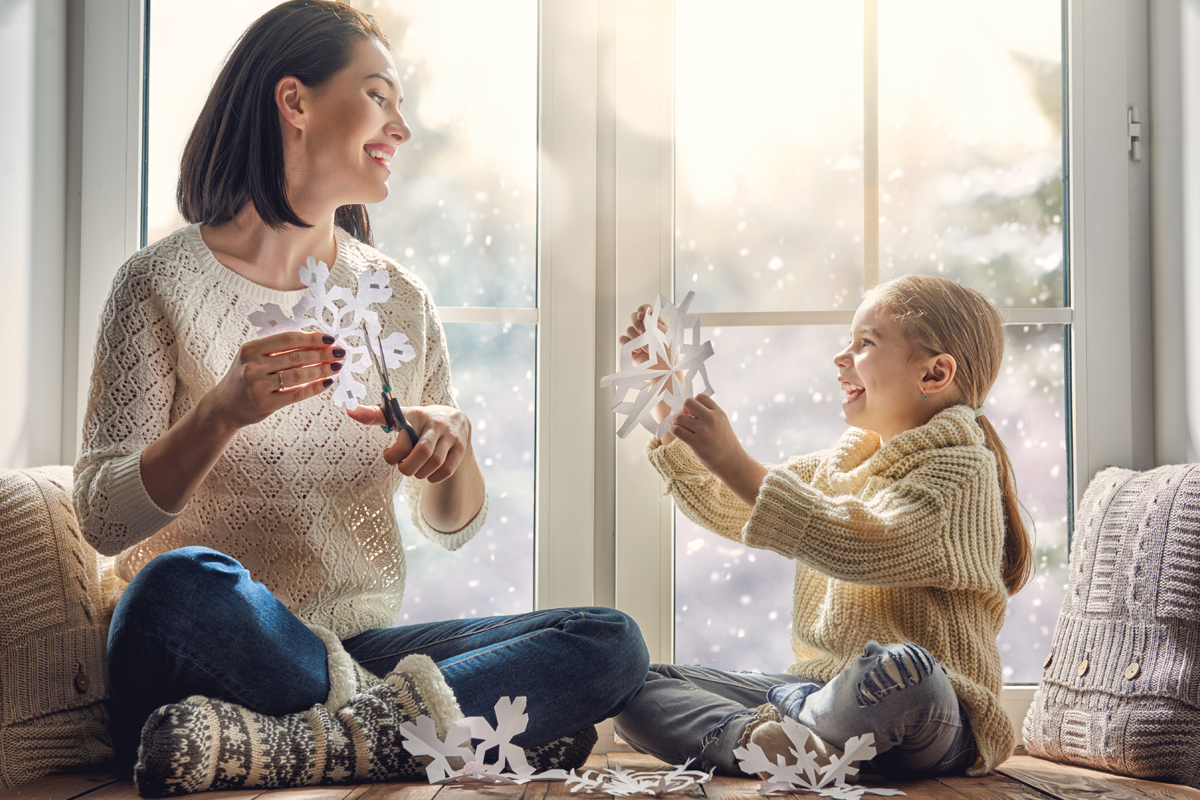 Mother-and-daughter-cutting-snowflakes-1200x800.jpg