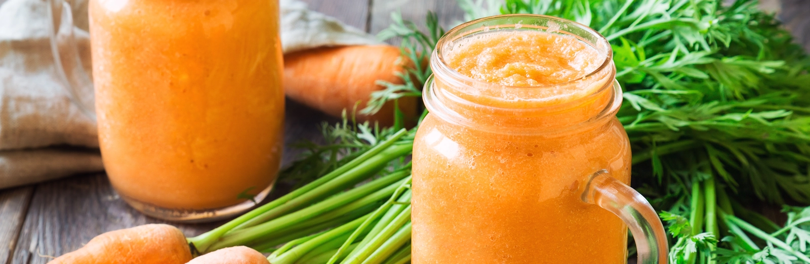 carrot-smoothie-1600x522.webp